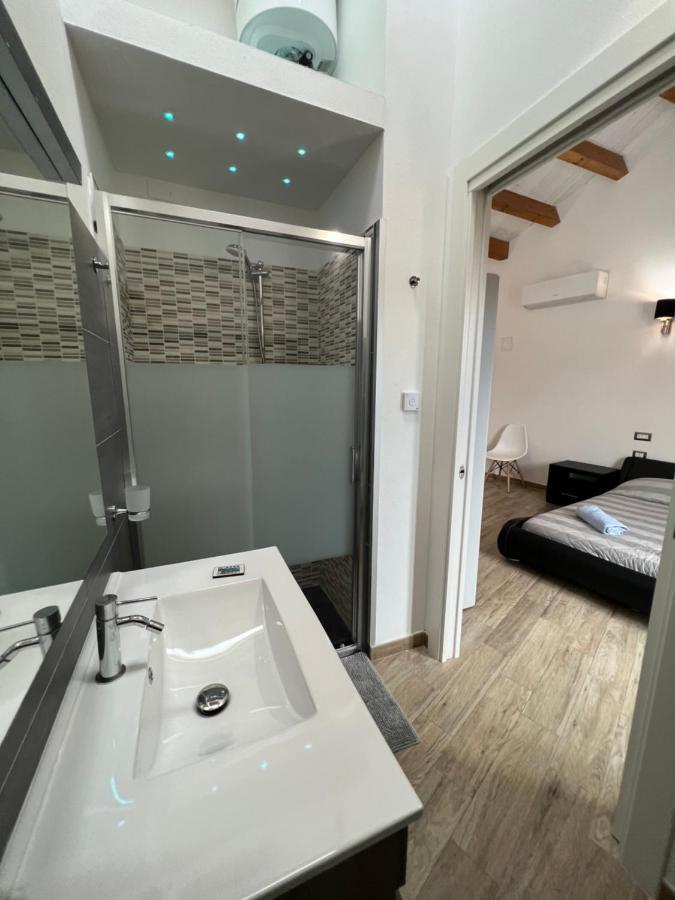 L'Angelo Bianco 2 Apartment Pula Bagian luar foto