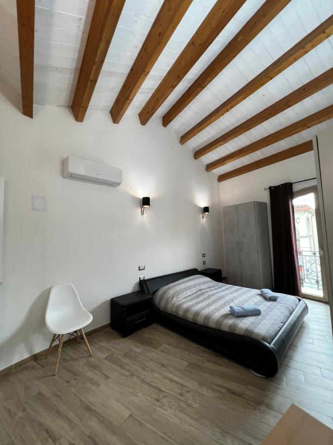 L'Angelo Bianco 2 Apartment Pula Bagian luar foto